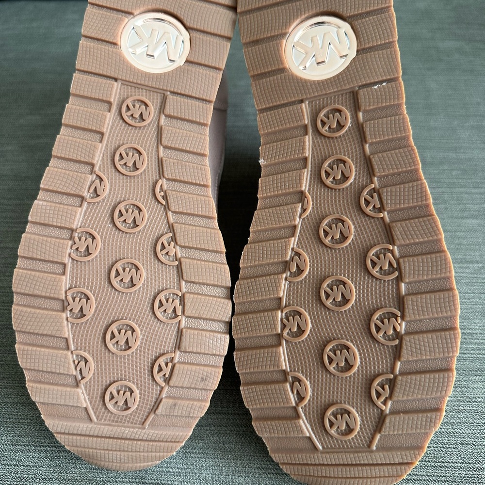 Michael Kors Wilma Sz 8 Sneaker - Picture 4 of 8